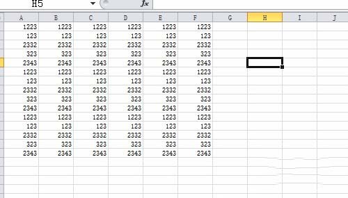 excel2016鼠标滚轮翻页键变成缩放比例大小怎么办?